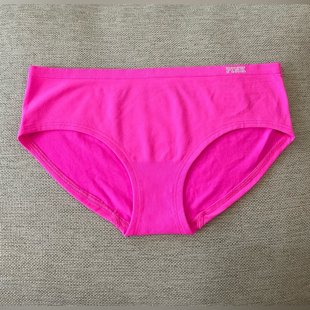 ❤️Pink Cool & Comfy Seamless Hipster ❤️